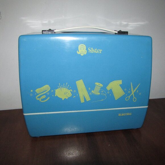 Vintage Sister Electric Kids Sewing Machine - Picture 5 of 15